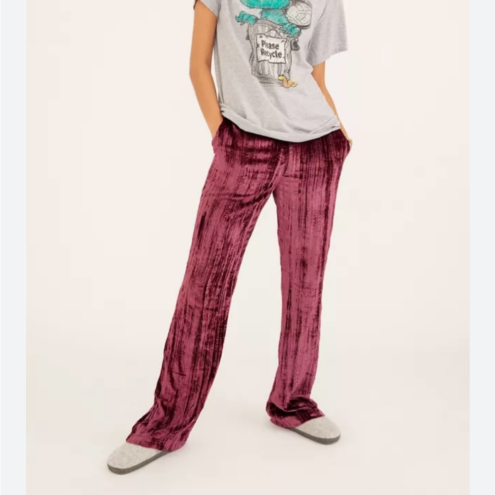 Kimchi Blue Velvet Boot Cut Pants in Burgundy